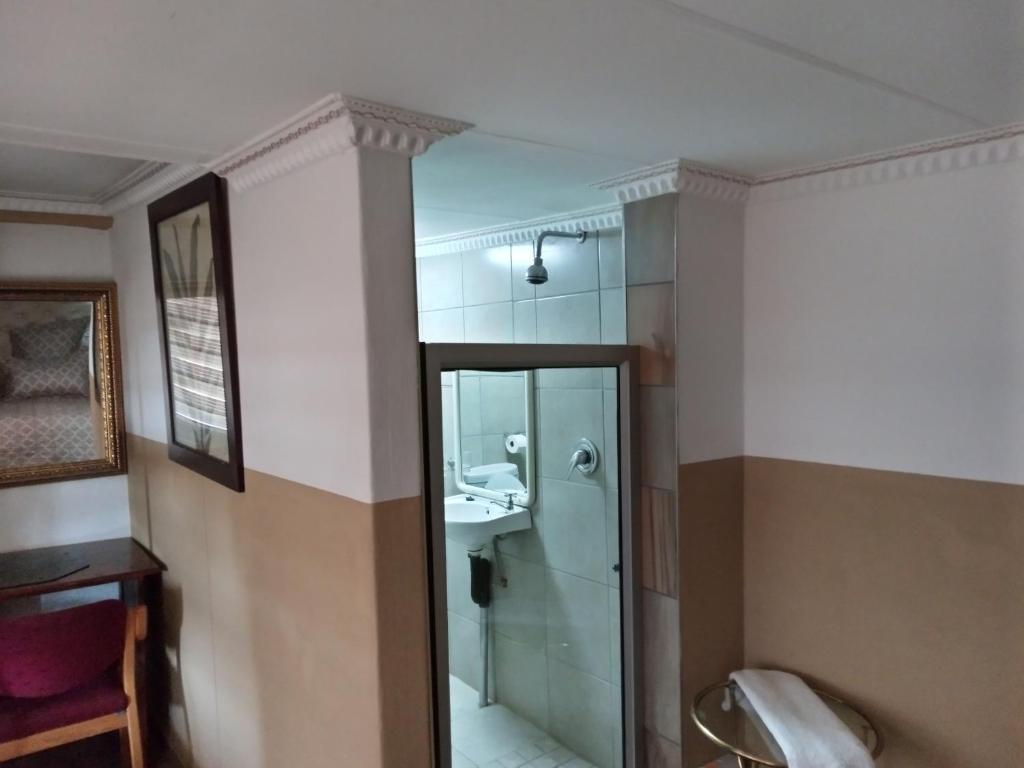 هتل دانته گست هاوس Dante Guest house