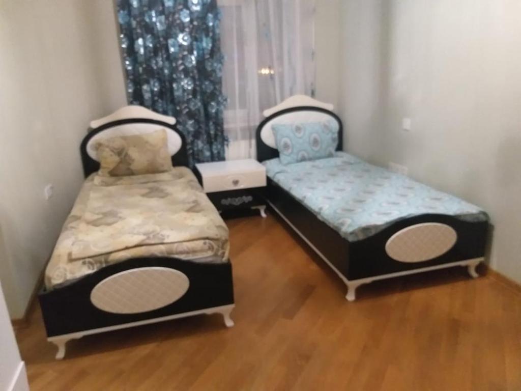 هتل خوششوی 3 کمنوتنایا کواارتیر نا تارکوییم - xoroshoya 3 komnotnaya kvartira na tarqovim