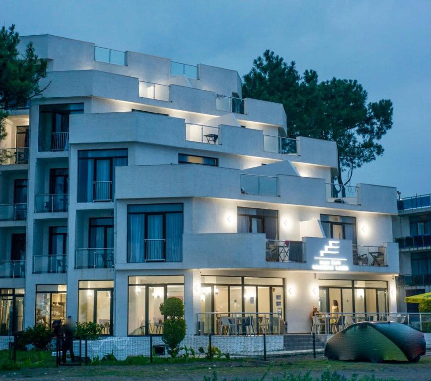 هتل اسکالا - Hotel Scala