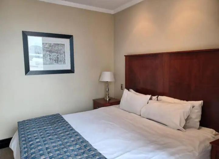 هتل لاکژوریس آپارتمنتس - Luxurious apartments