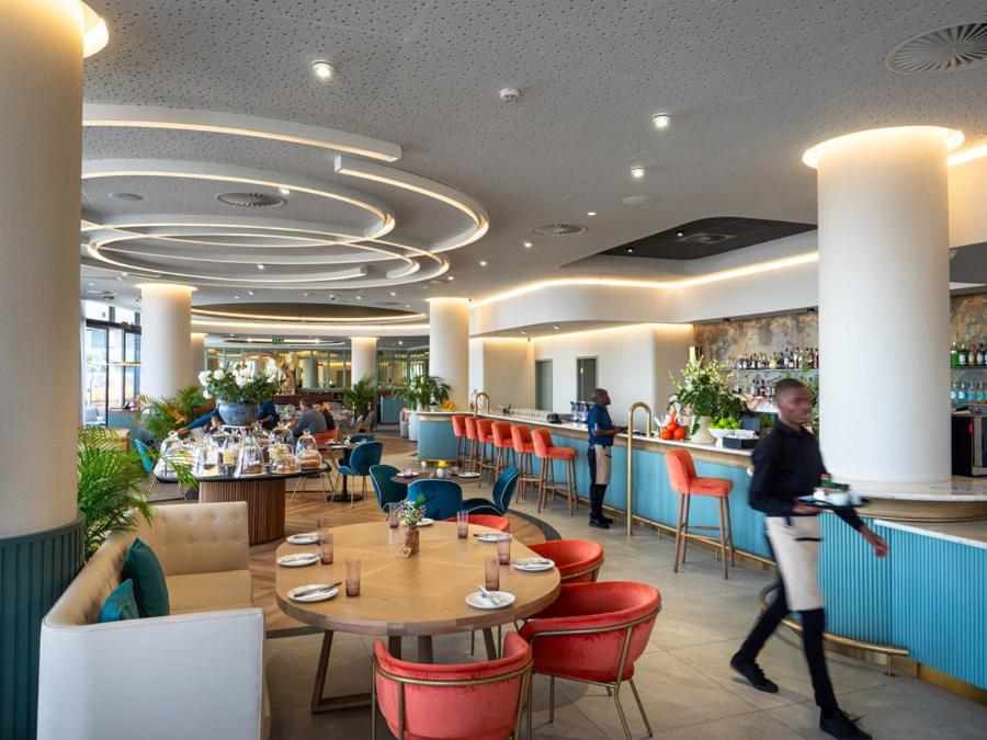 هتل اکزکتیو سوئیت ات الیپس این واترفال میدراند - Executive Suite at Ellipse in Waterfall Midrand