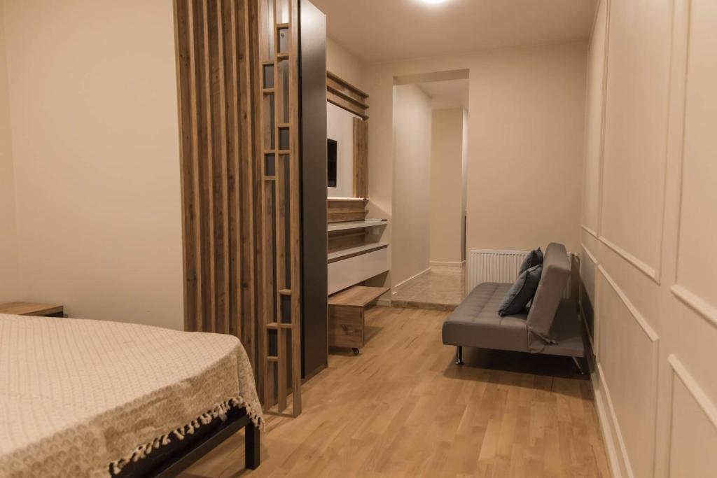 هتل مادرن آپارتمانز - Modern apartments