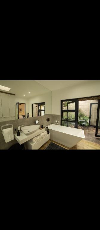 هتل سندتن - Sandton