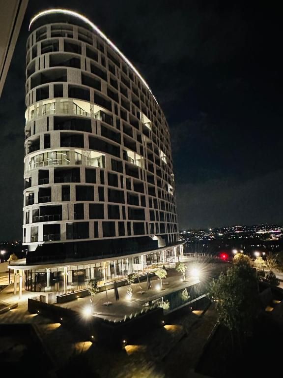 فزخو بوتیک هتلز واتر فال الیپس 3704 - Fezkho Boutique Hotels Waterfall Ellipse 3704