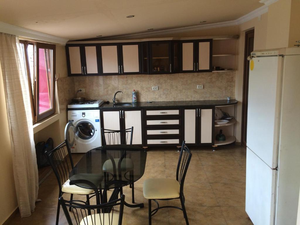 هتل گست هاوس گورگاسالی 57 Guesthouse Gorgasali 57