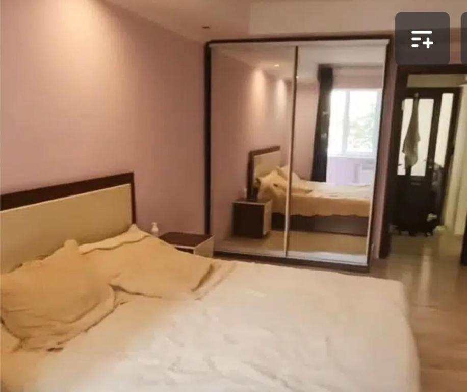 هتل وی آی پی آپارت 527 - VIP apart 527