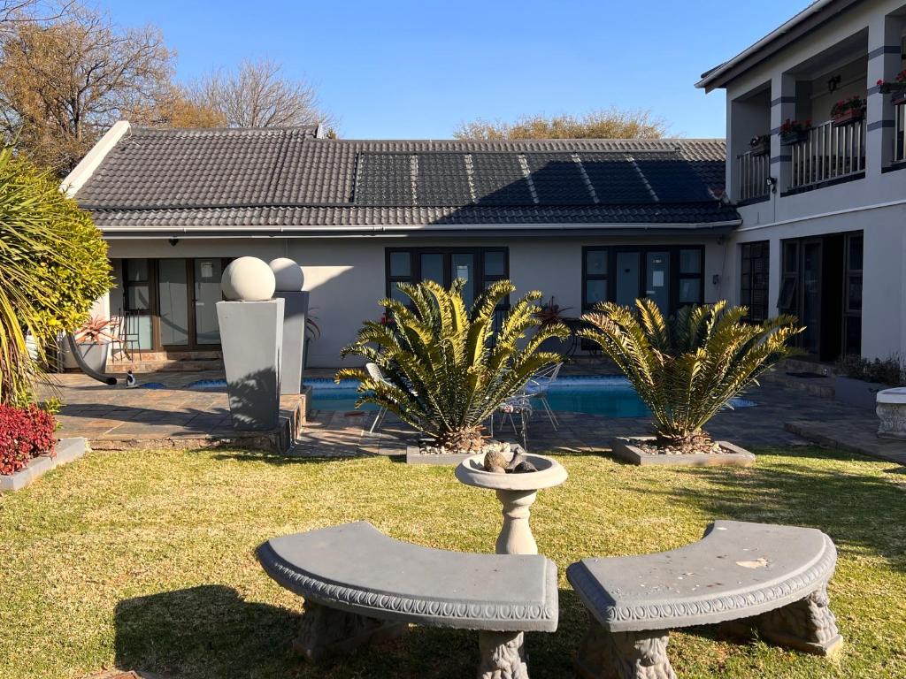 هتل دو آپ تربلانچ گست هاوس 2 Op Terblanche Guesthouse