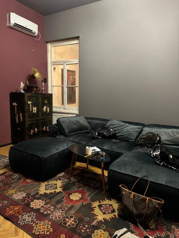 هتل فریدوم اسکوئر فلت - Freedom Square Flat