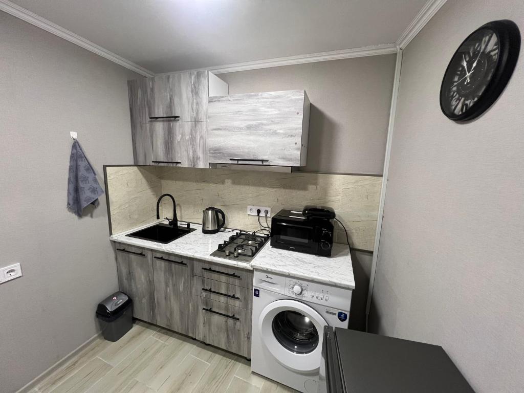 هتل فینیکس آپارتمان تفلیس - Fenix Apartment Tbilisi
