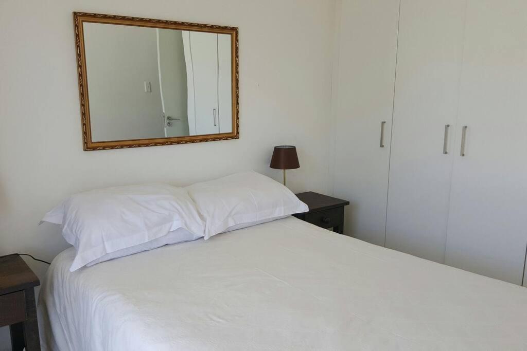 هتل فولی اکویپد سلف کترینگ 6 اسلیپر یونیت Fully equipped self-catering 6 sleeper unit