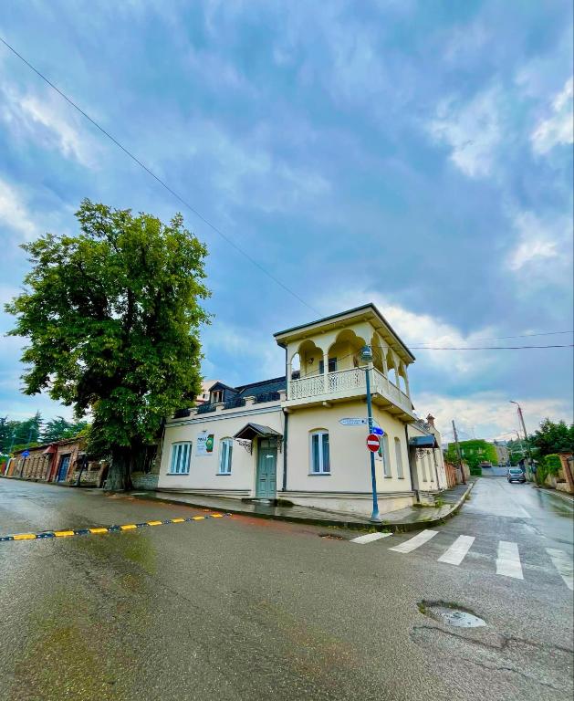هتل گست هاوس لوتوس Guest House Lotus