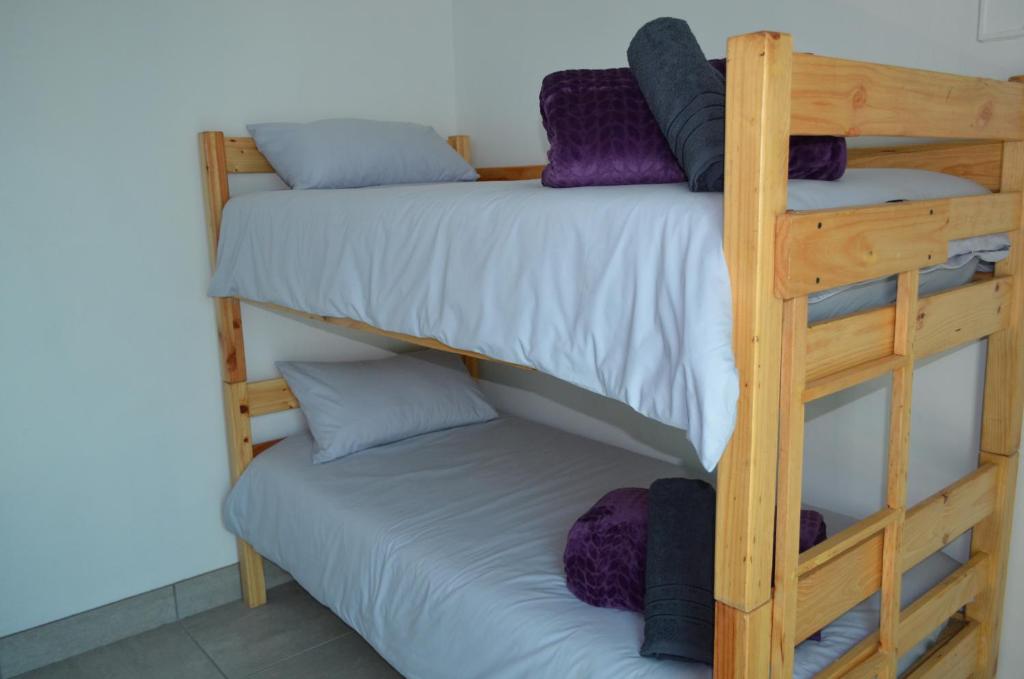 هتل آنس دورپسهای بوفورت وست Ons Dorpshuis Beaufort West