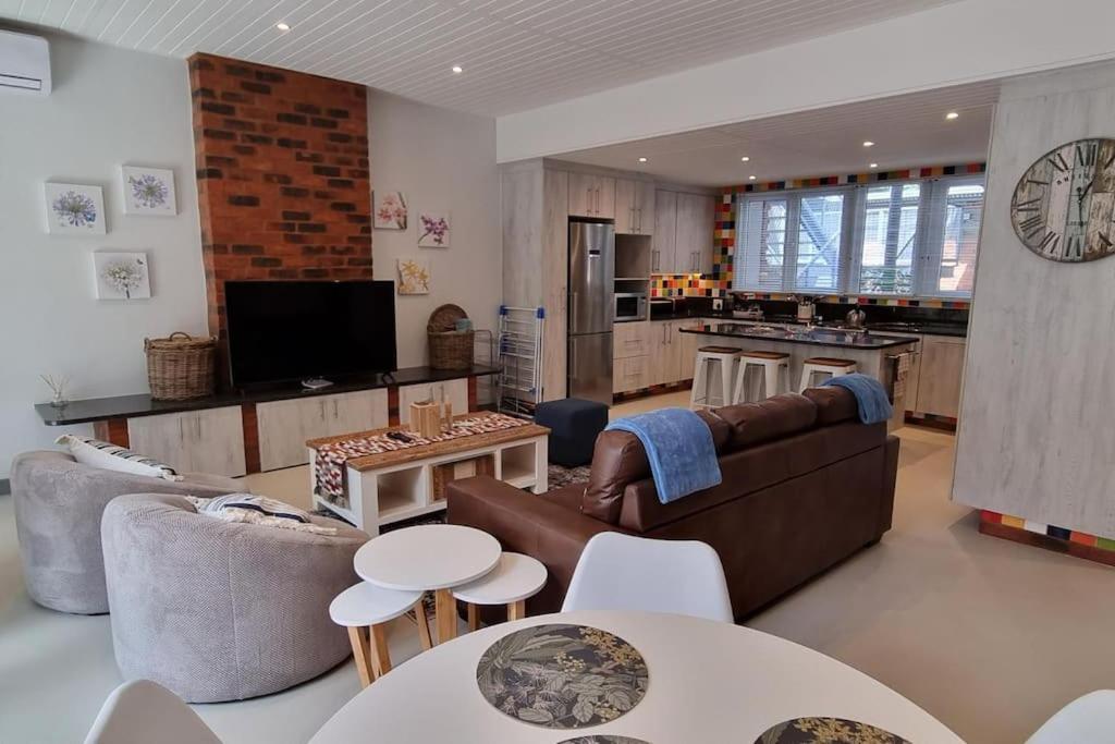 هتل د هارت اف سندتن: لاولی 1 بدروم آپارتمان - The heart of Sandton: Lovely 1 bedroom apartment