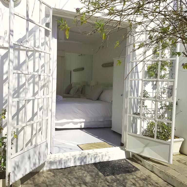 هتل گرین پارک منر Green Park Manor