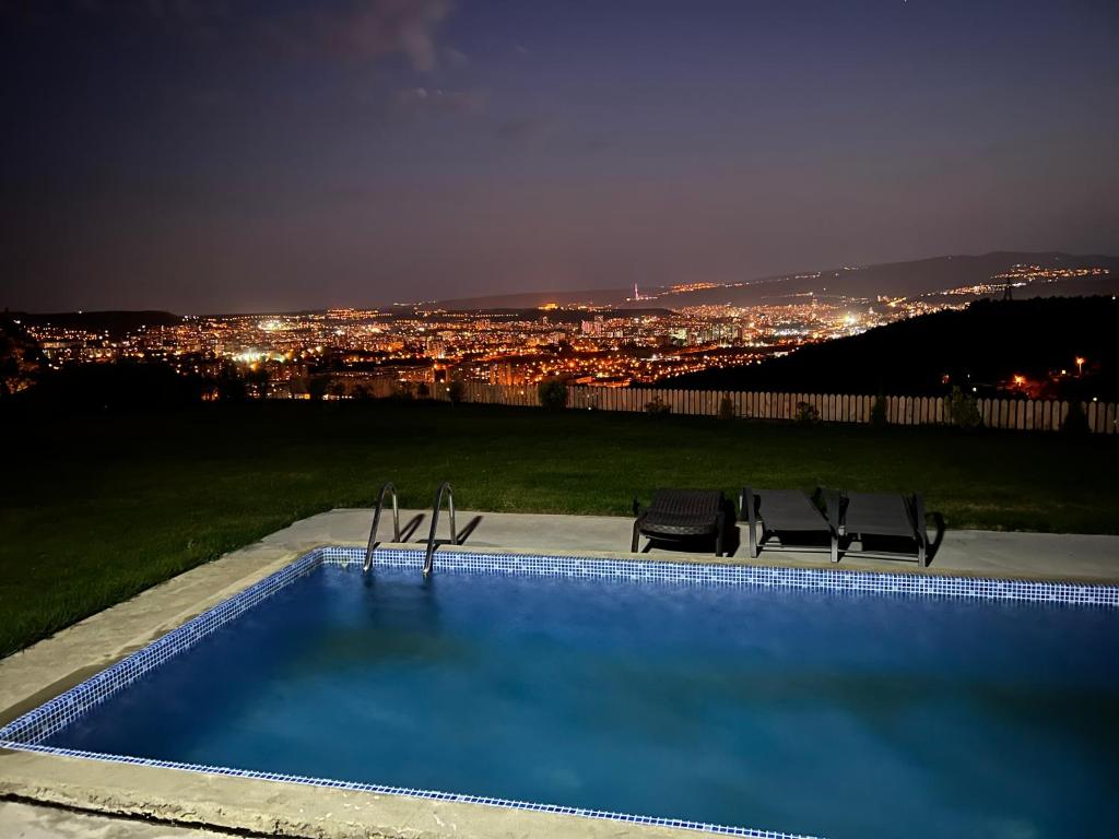 هتل توینز ویلا Twins Villa