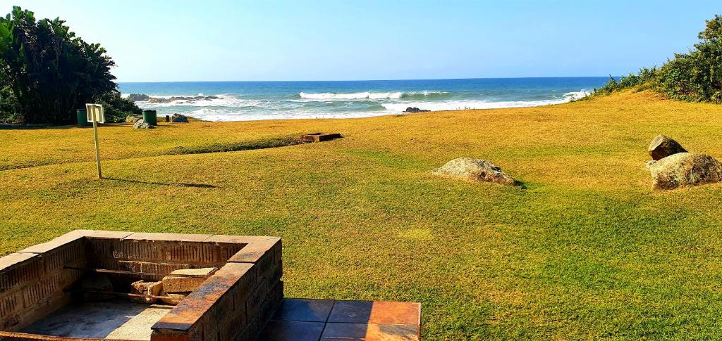 هتل کلاماری 11 - 6 اسلیپر - 30 استپز فروم د بیچ! - Calamari 11 - 6 Sleeper - 30 Steps From The Beach!