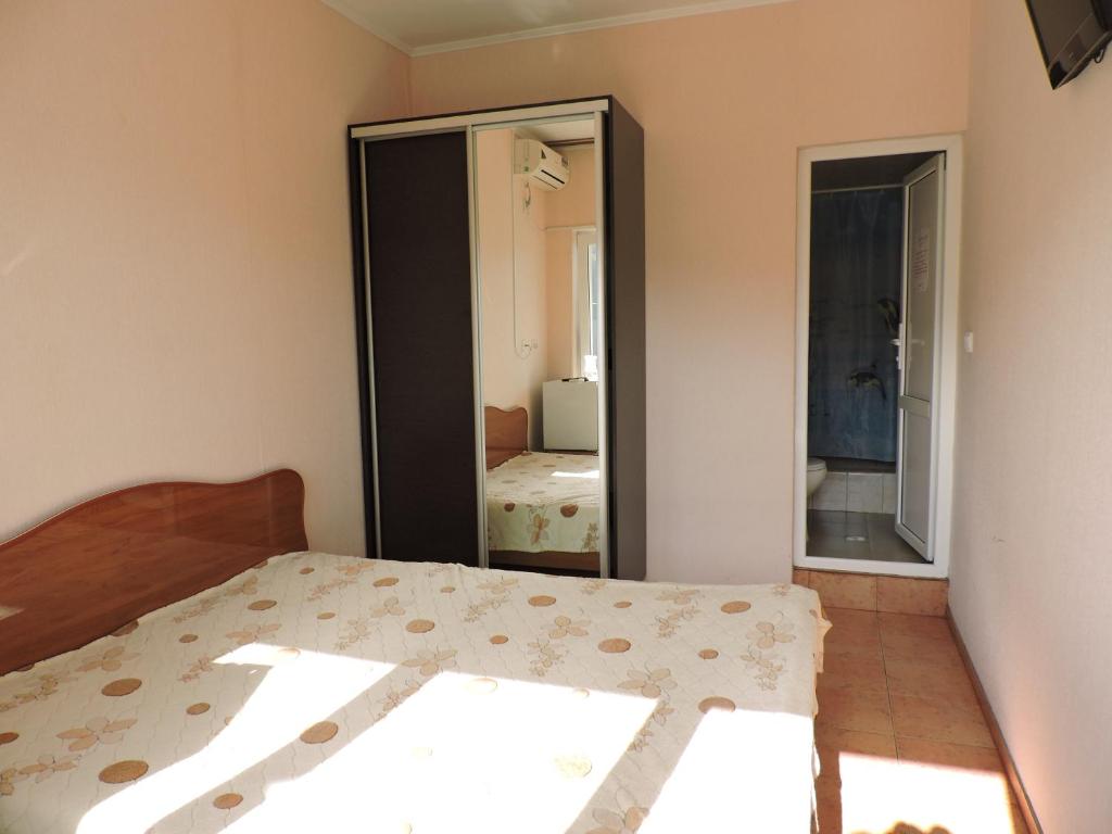 هتل گست هاوس اوستروف سکروریچ Guest House Ostrov Sokrovishch