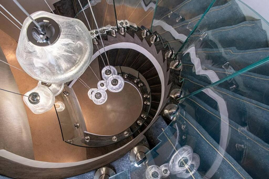 Luxury Villa looking onto Kruger National Park