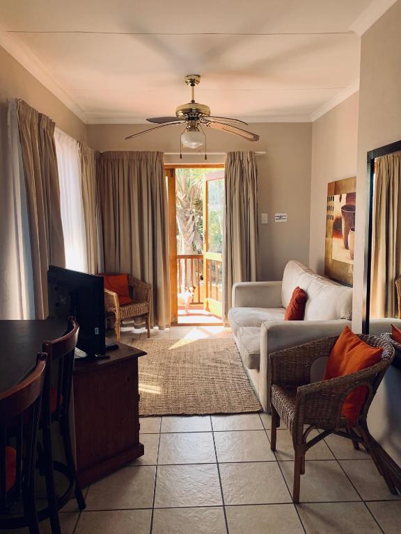 هتل سامرسترند بیچ لودج - Summerstrand Beach Lodge