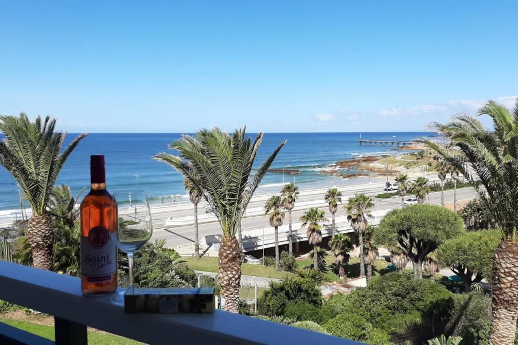 هتل بلو ویوز ات بروکس هیل سوئیتس - Blue views at Brookes Hill Suites