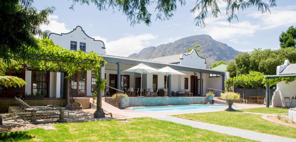 هتل مون د اور فرانشوک Mont d'Or Franschhoek