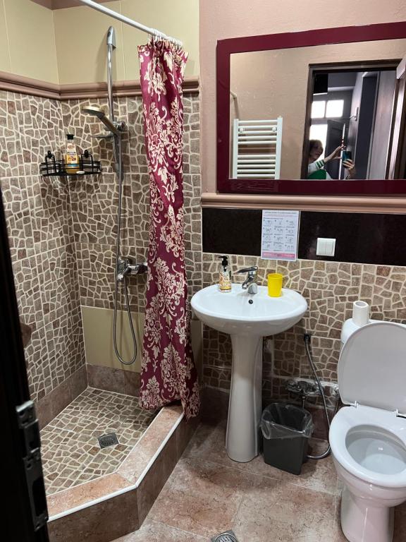 هتل تبیل‌هوم آپارتمنتس - TbilHome apartments