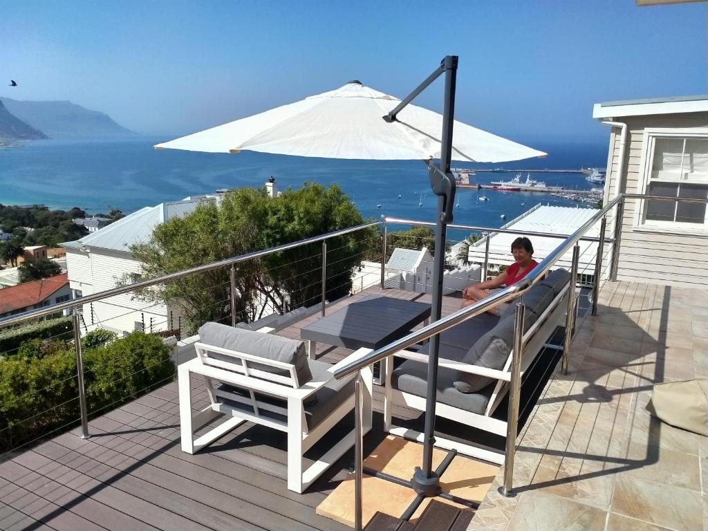 هتل ادمیرالز واتر فال سلف کتیرینگ Admiral's Waterfall Self-Catering