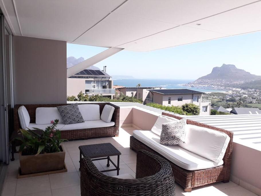 هتل لاکچری 12 بد ویلا، امیزینگ ویوز، سولار پاور Luxury 12 bed villa, amazing views, solar power