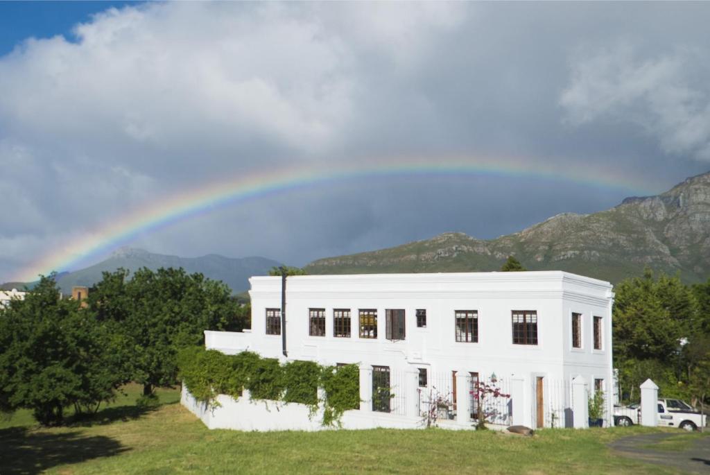 هتل بورد گست هاوس - Boord Guest House