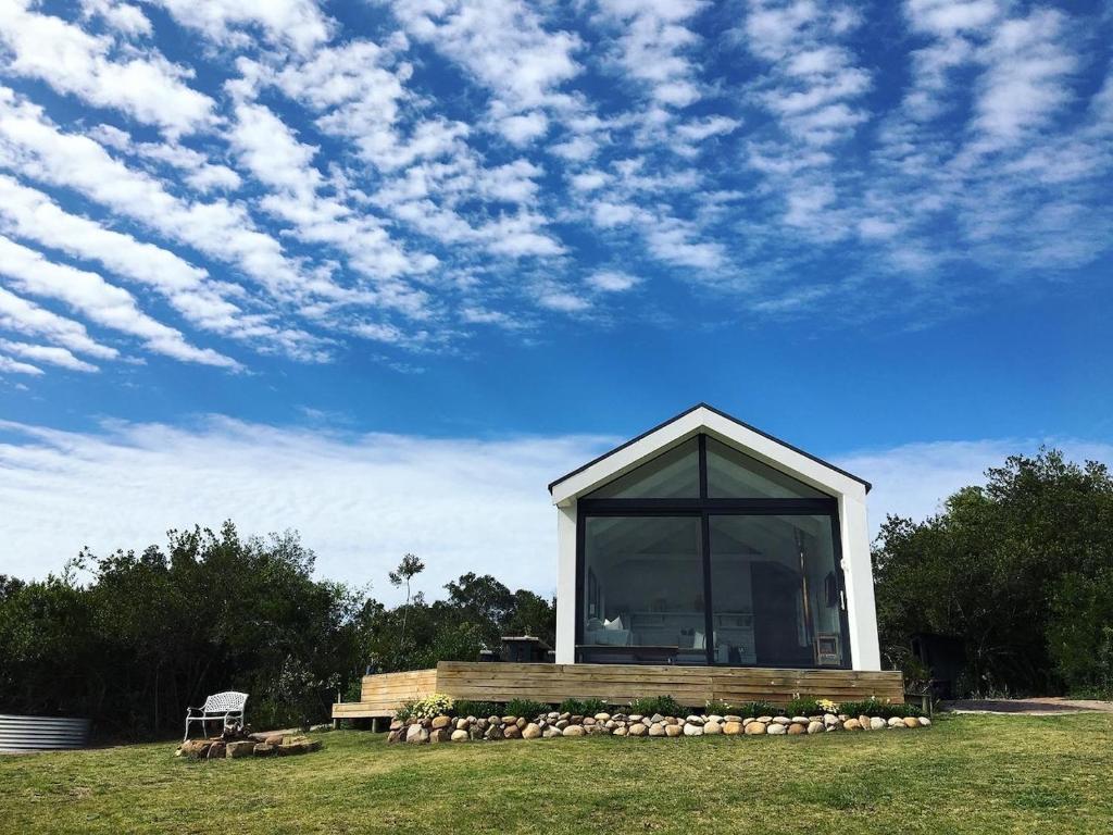 هتل هیلندیل هایدو وی - Hillandale Hideaway