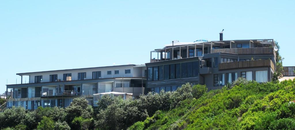 هتل ویلدرنس بیچ ویوز Wilderness Beach Views