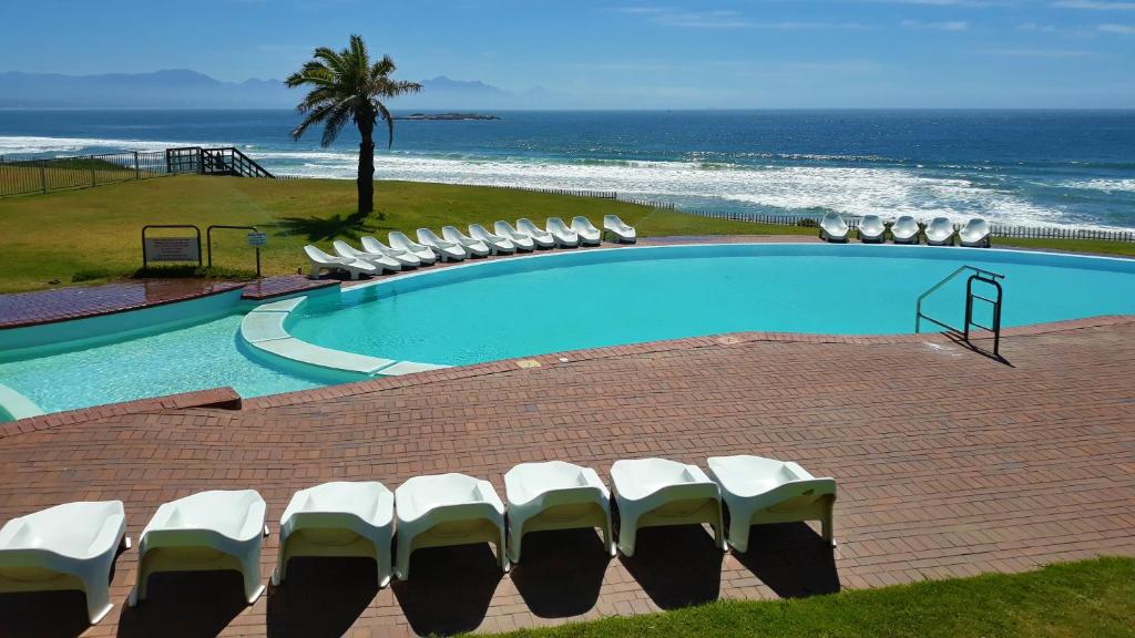 هتل کستال هاسپیتالیته - بیچ کلاب جی07 Coastal Hospitality - Beach Club G07