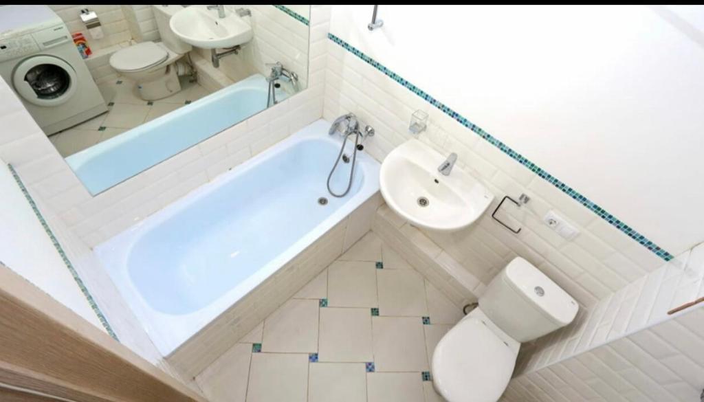 هتل وی آی پی آپارت 381 - VIP apart 381