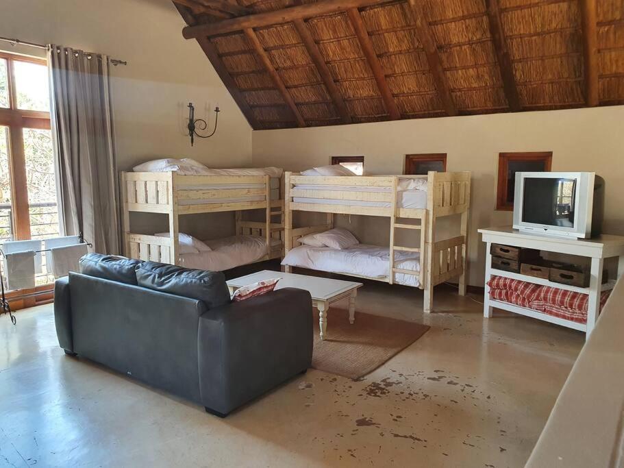 Zebula Golf and Wildlife Estate - Nagapie 12 Pax- Moi Signature Luxury villa