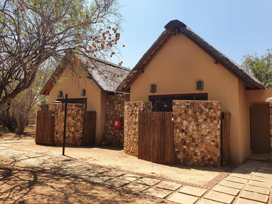 Zebula Golf and Wildlife Estate - Nagapie 12 Pax- Moi Signature Luxury villa