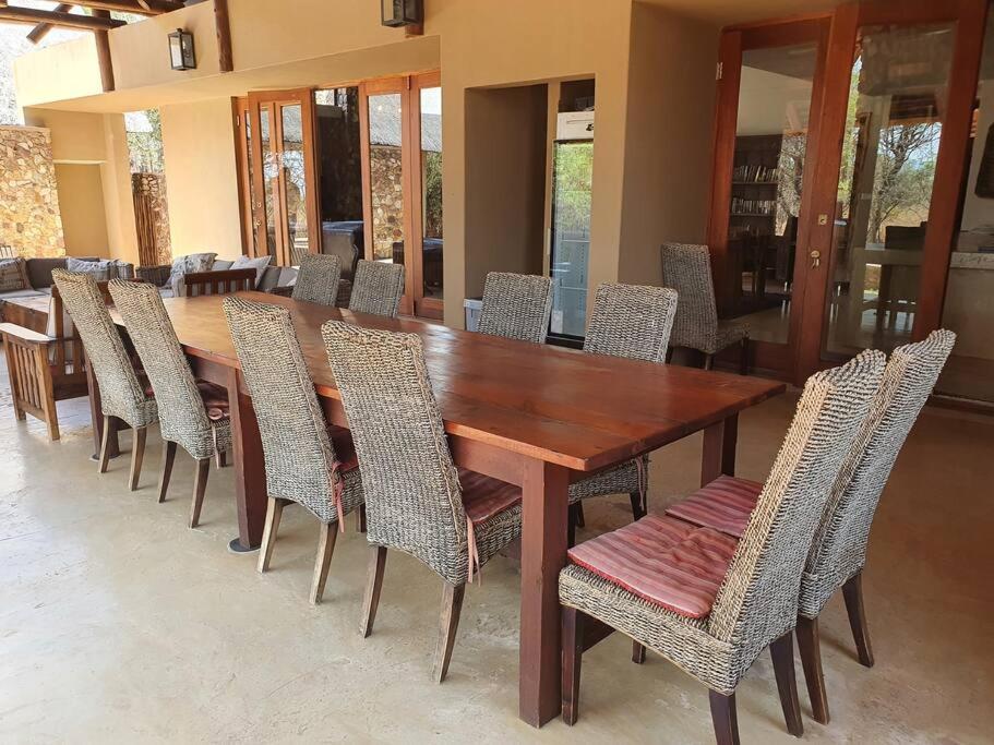 Zebula Golf and Wildlife Estate - Nagapie 12 Pax- Moi Signature Luxury villa