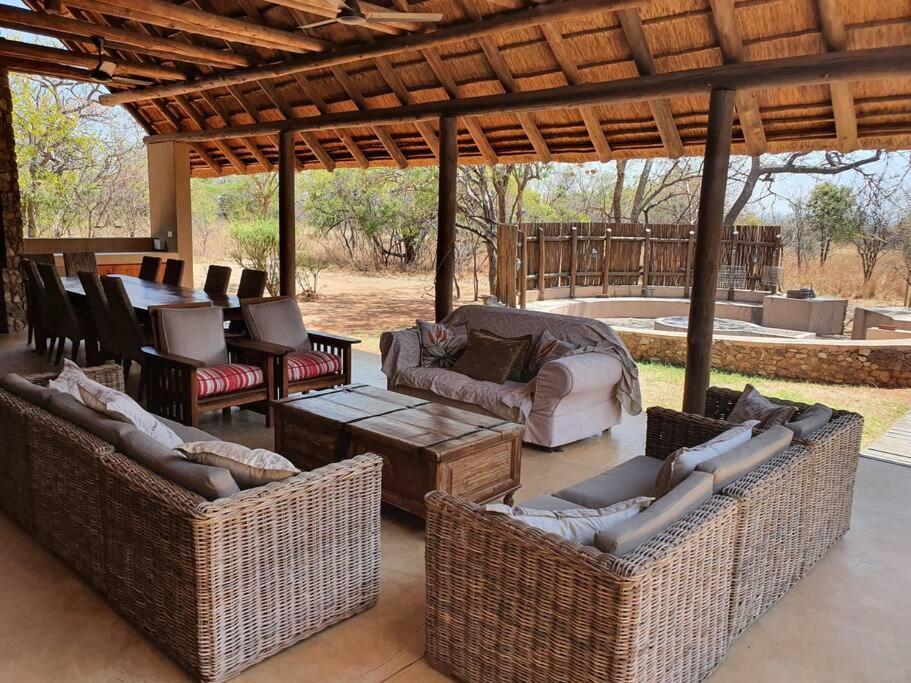 Zebula Golf and Wildlife Estate - Nagapie 12 Pax- Moi Signature Luxury villa