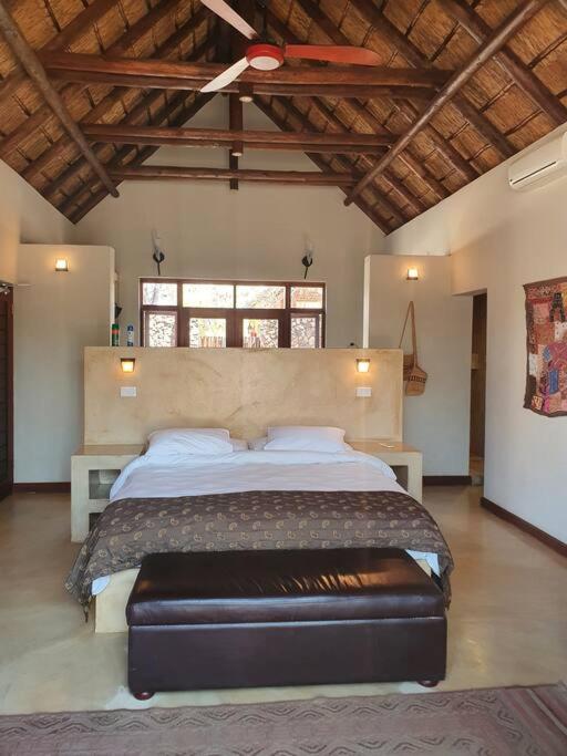 Zebula Golf and Wildlife Estate - Nagapie 12 Pax- Moi Signature Luxury villa