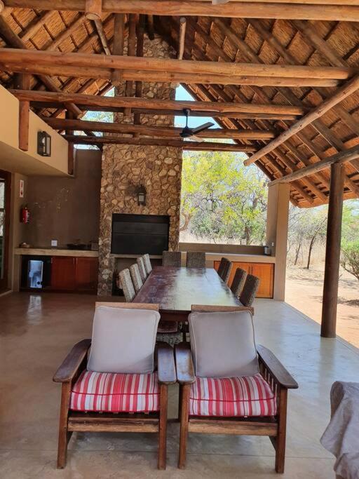 Zebula Golf and Wildlife Estate - Nagapie 12 Pax- Moi Signature Luxury villa