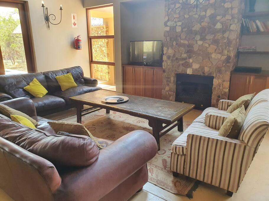 Zebula Golf and Wildlife Estate - Nagapie 12 Pax- Moi Signature Luxury villa