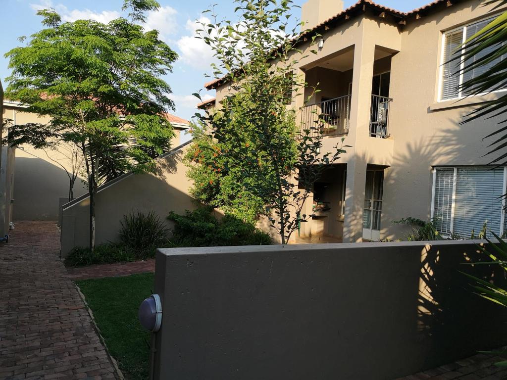 هتل ایرپورت لاج گست هاوس Airport Lodge Guest House