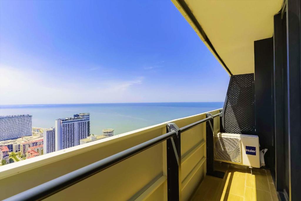 باتومی بیچ ریزورت اند سی ویو آپارتهتل Batumi Beach Resort & Sea View Aparthotel