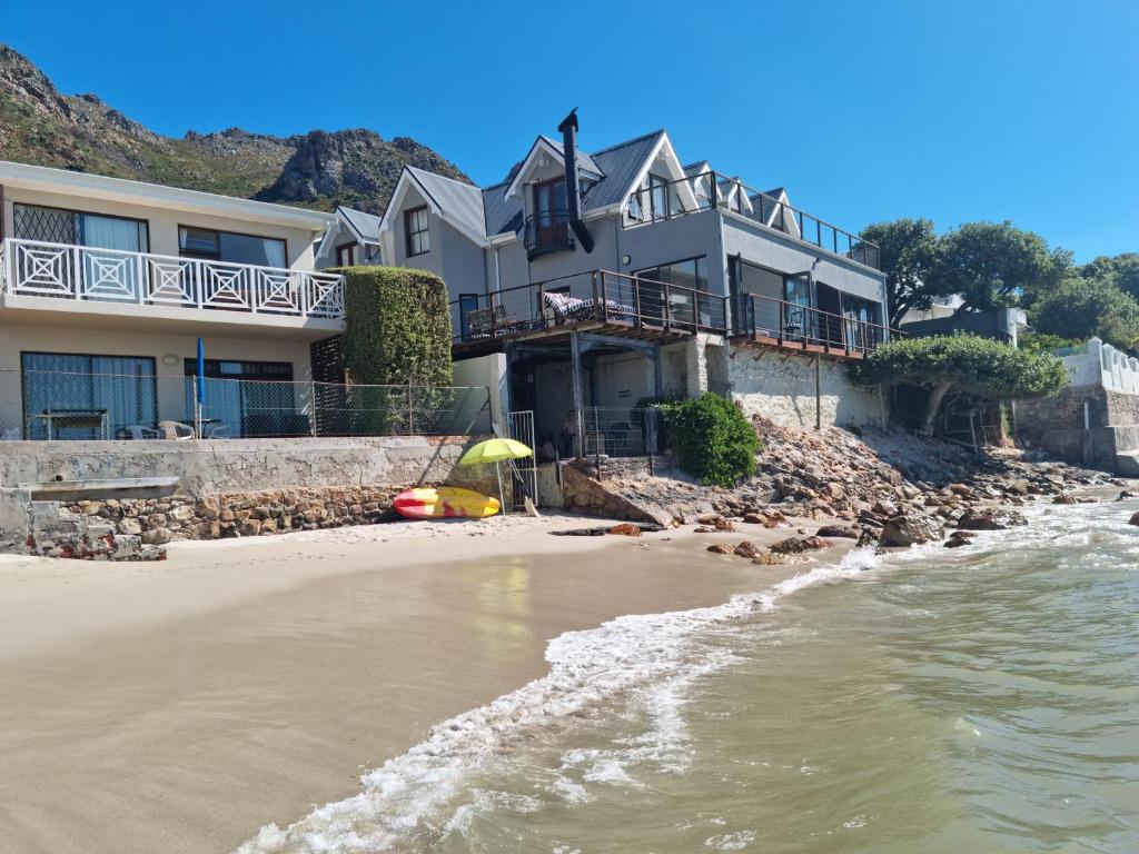 هتل سیگول کُوِی، ویلا آن ذ بیچ، اسلیپس 7 Seagul Cove, Villa ON the beach, Sleeps 7