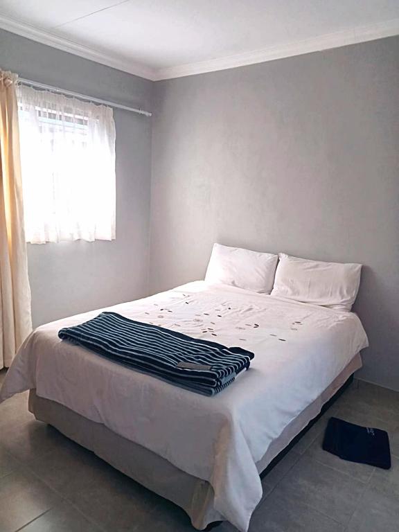هتل رتاپاکی گست هاوس Rethapaki Guesthouse