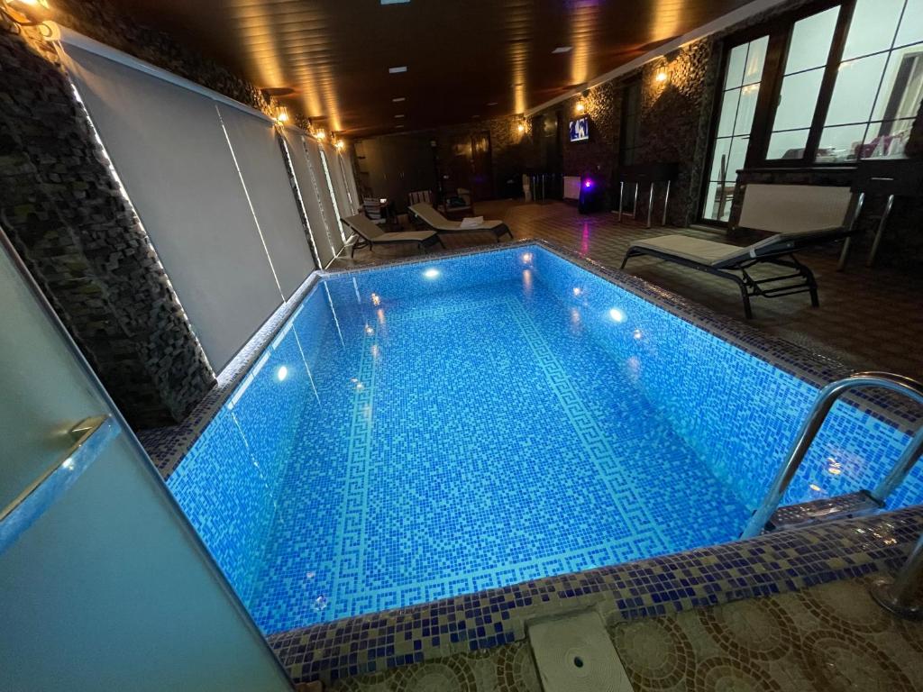 هتل پرمیوم ویلا (لاکسوری مانشن) Premium VILLA (LUXURY Mansion)