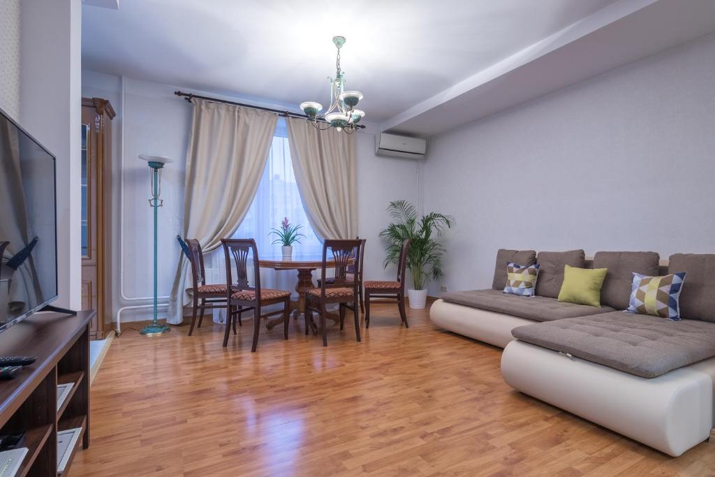 هتل درین هاوس اسمولنسکایا 7 - Dream House Smolenskaya 7