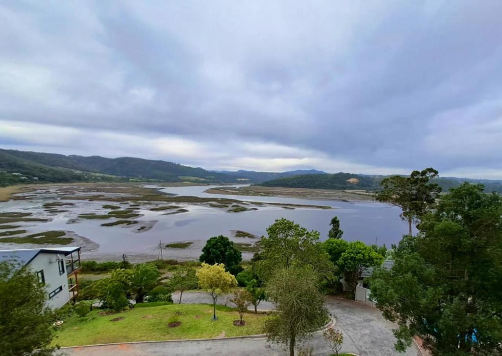 Aquila Chalet Phantom Views