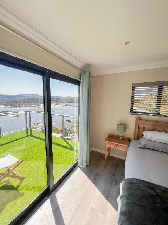 Aquila Chalet Phantom Views