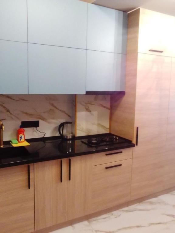 هتل ای-وای آپارتمانز لوکس - A-Y Apartments Lux