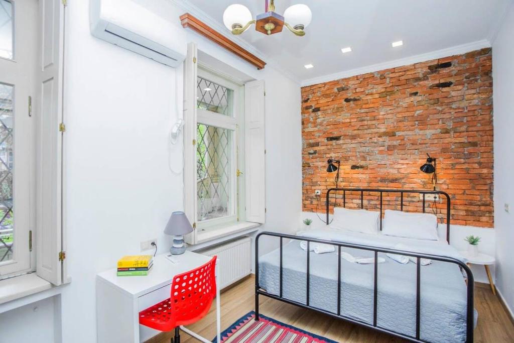هتل وی هاست لافت نکست تو د فریدام اسکوئر - Wehost Loft next to the Freedom Square